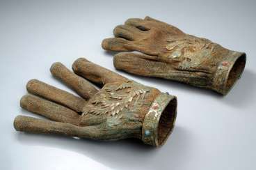 RARE GLOVES WITH PHOENIX REPRESENTATION