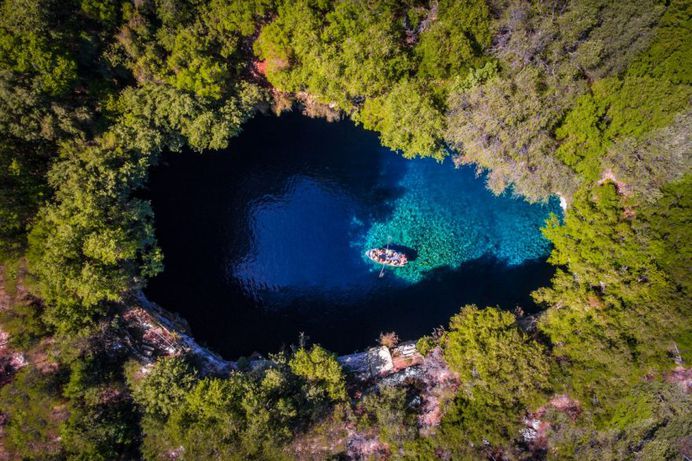 Kefalonia Melissani Cave