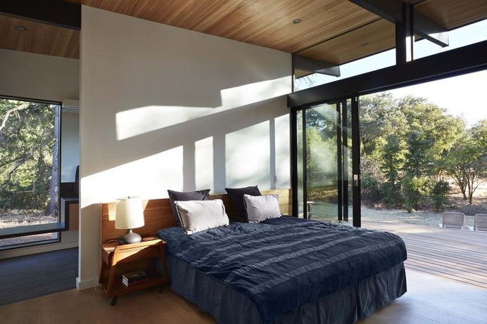 Sacramento Modern Residence with Classic Charm 9