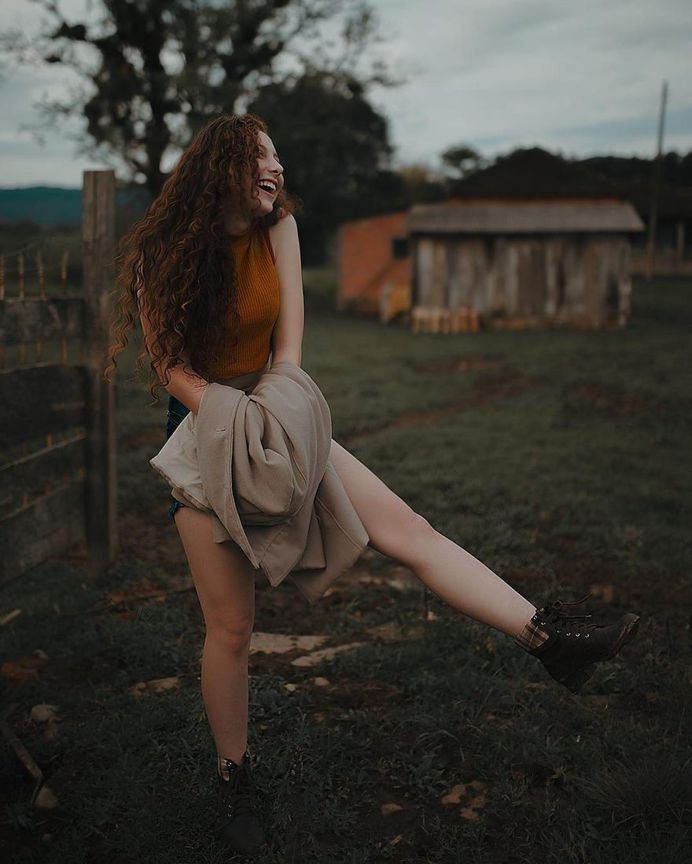 Gorgeous Lifestyle Portrait Photography by Isadora Brigido