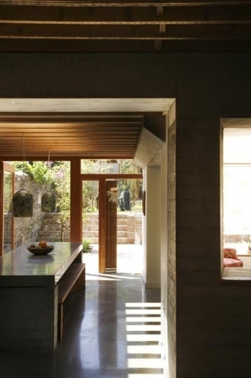 house 1 and house 2 by taka 07.jpg #courtyards #interiors #light