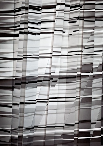 LIP SER VICE ON THE FAN TASY LINES | Christiane Feser #shades