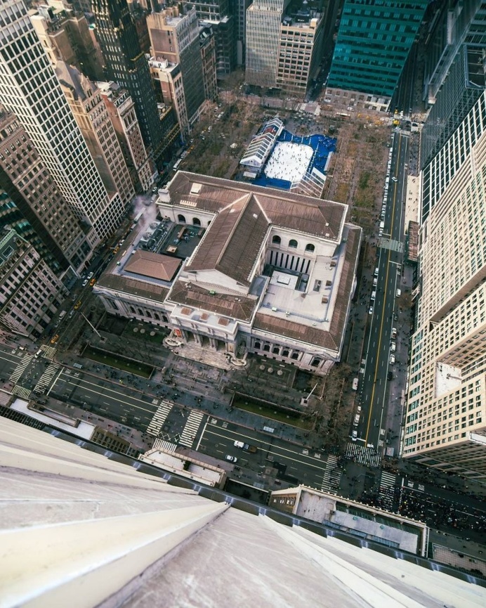 Stunning Aerial and Urban Instagrams by Lior Sack