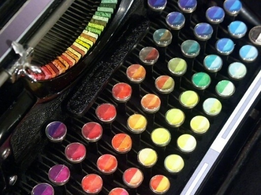 The Chromatic Typewriter | Colossal #color #typewriter