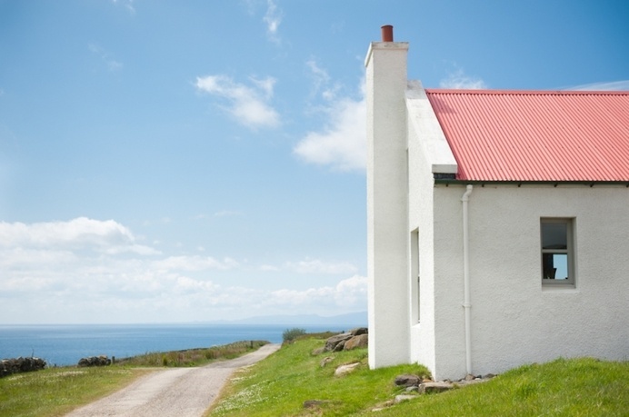 getting-married-in-scotland - remote & romantic wedding settings | We Fell In Love - Scotland's Wedding Blog #wedding #crear #scotland