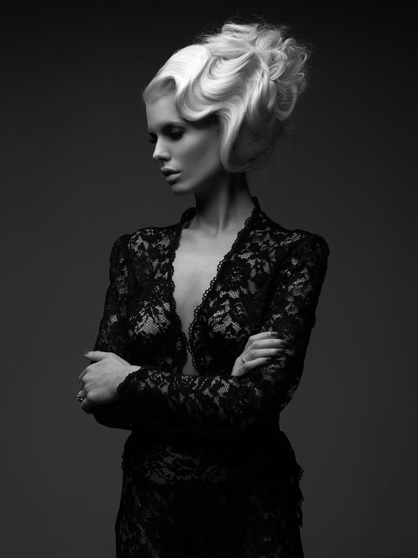 Mariana Hardwick by *koukei on deviantART #white #woman #glamour #black #people #photography #and
