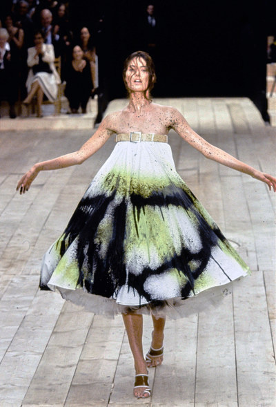 #AlexanderMcQueen Spring 1999 No.13