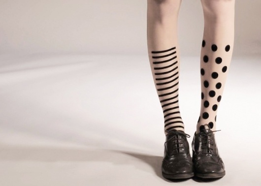 o0800056610595019703+copy.jpg (850×607) #shoes #proef #legs #product #stocking
