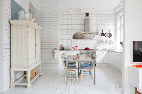 Sunny Kitchen