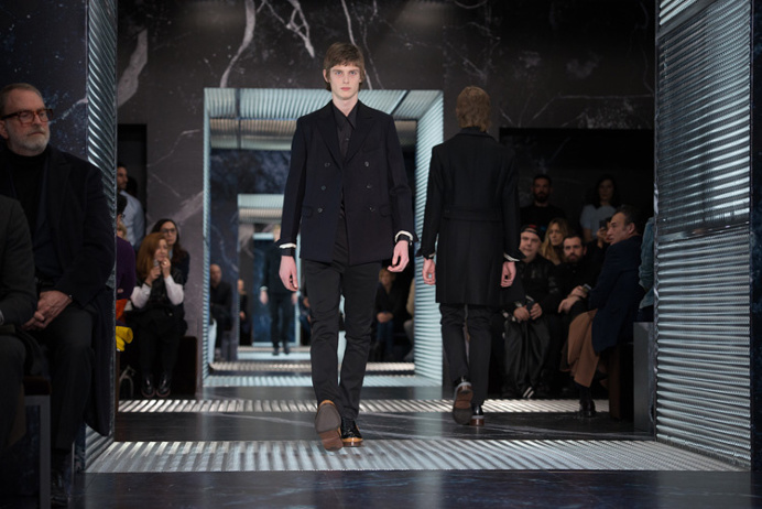 AMO infinite catwalk for Prada