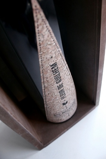 Fleur De Guilhem | Sublima Comunicación #sublima #packaging #cork #sustainability #label #wine #fleurdeguilhem #ecological