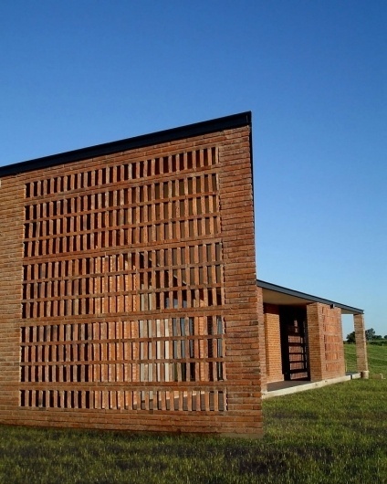 Architecture Photography: Diamante House / Marsino Arquitectos Asociados Diamante House / Marsino Arquitectos Asociados – ArchDaily #bricks #architecture