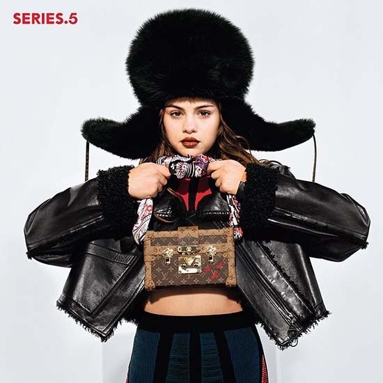 Selena Gomez stuns in her first-ever campaign for Louis Vuitton #SelenaGomez #LouisVuitton #NicolasGhesquie