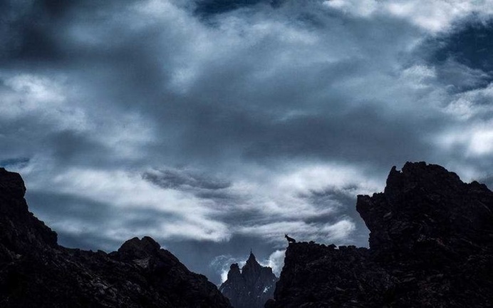 Versants Perdus: Esteban Wautier Documented His Climbing to Mont Blanc