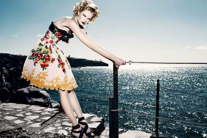 Editorial Photography by Jose Manuel Ferrater #inspiration #photography #editorial