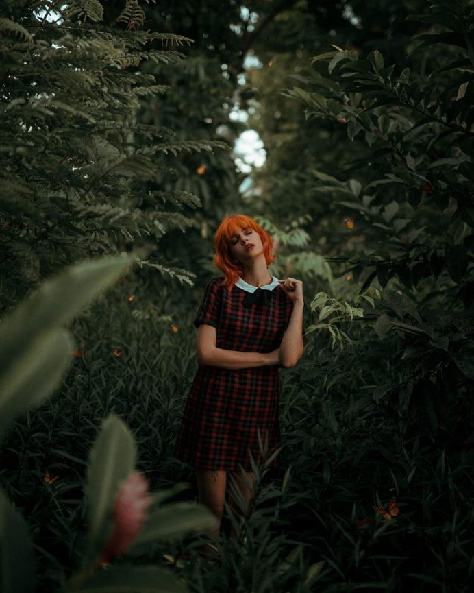 Lifestyle Female Portrait Photography by Christian Luna Manso