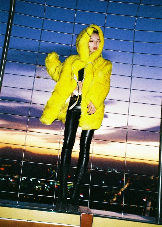 Vibrant 35mm Fashion Photography by Wang Wei
