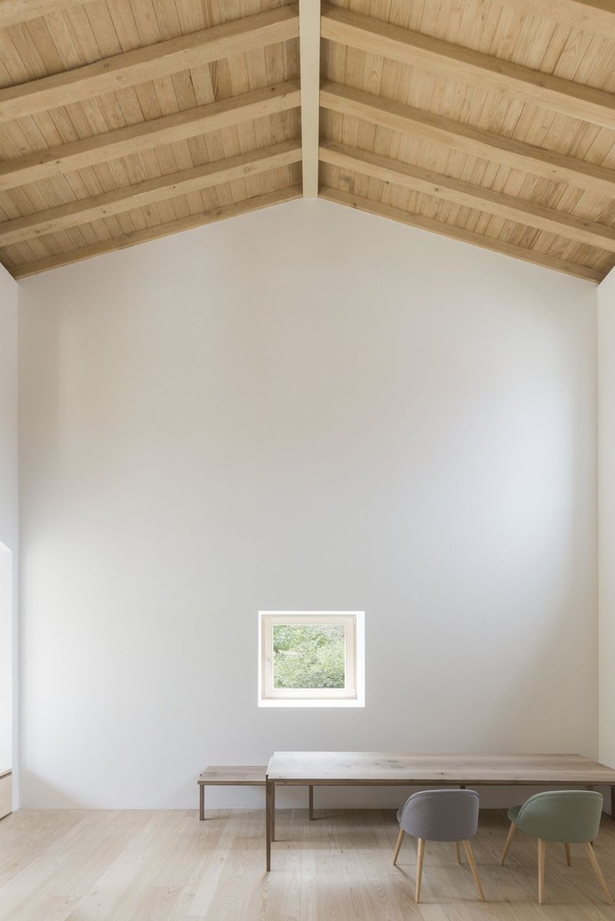 Guesthouse by Ortalli Verrier