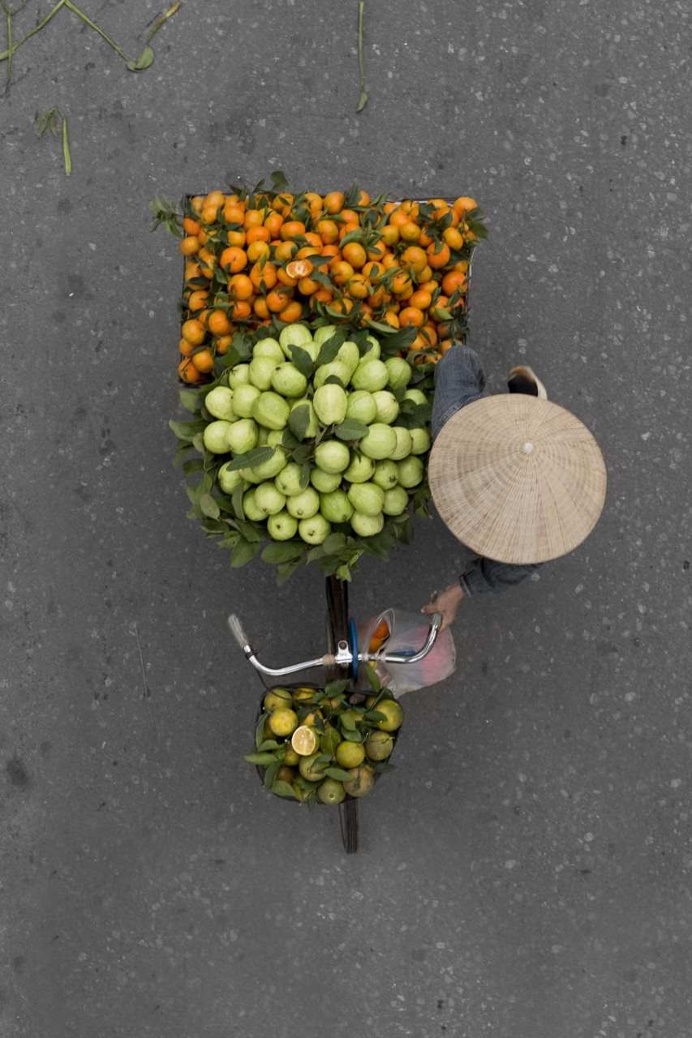 The Street Vendors in Hanoi from Above by Loes Heerink