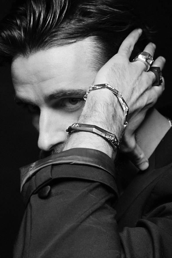 journey palermo | SMITH/GREY #mens #accessories #white #b&w #silver #damaged #black #texture #jewellery #men #jewelry #and #fashion #ring #grey