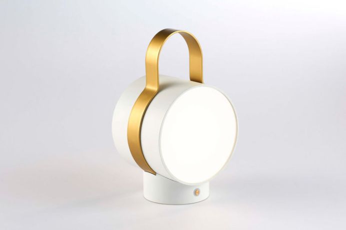 Railway Inspired Lamp by Kaishi - IPPINKA Designed by Hugo Tejada, the “TAKE A WAY” is a lamp inspired by the old railway station lanterns.
