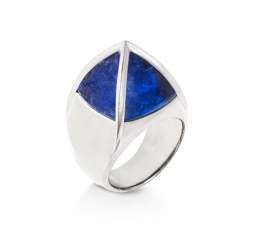 Philippe Pfeiffer Tanzanite Ring