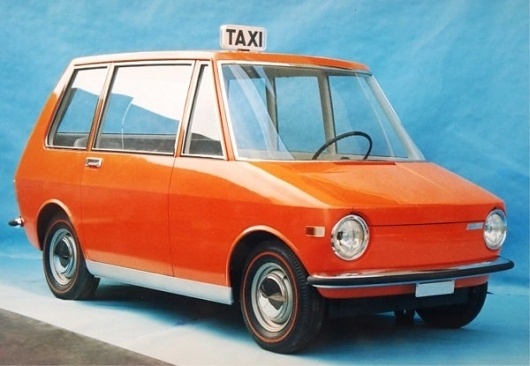 Zoom #italian #taxi #orange #car