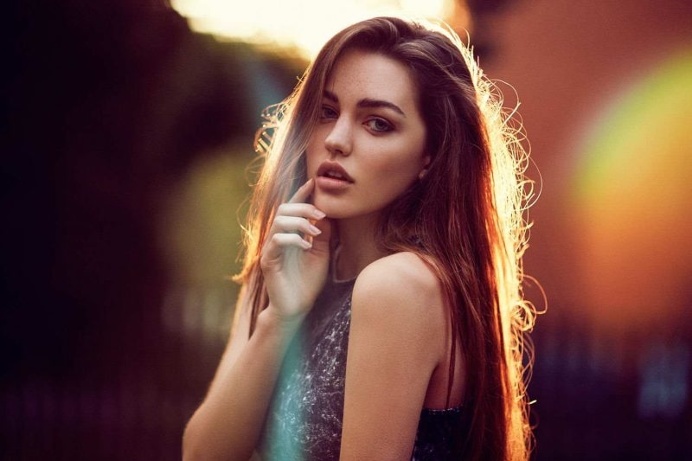 Gorgeous Female Portraits by Yannick Desmet