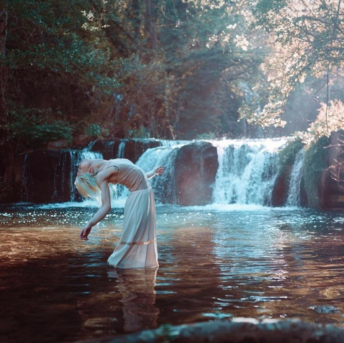 Conceptual Portrait Photography by Riccardo Melosu