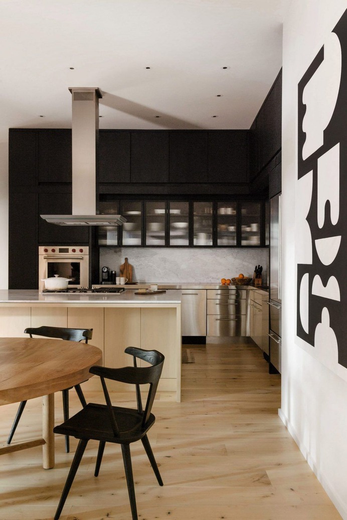 Spears Building Loft by Ravi Raj Architect