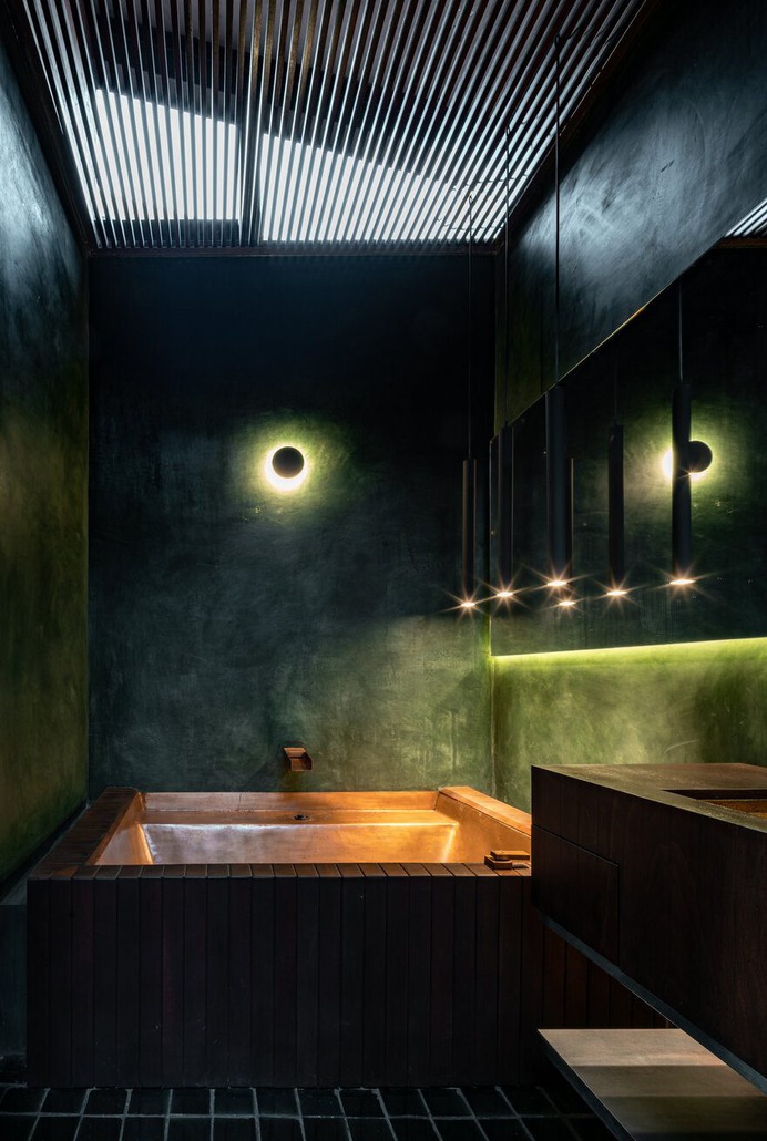 bathroom / Taller de Arquitectura y Diseño