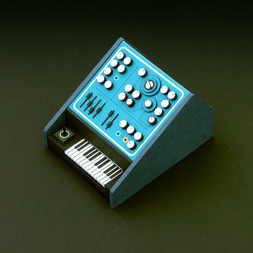Analogue Miniature 15 #miniatures #synth #craft #art #paper