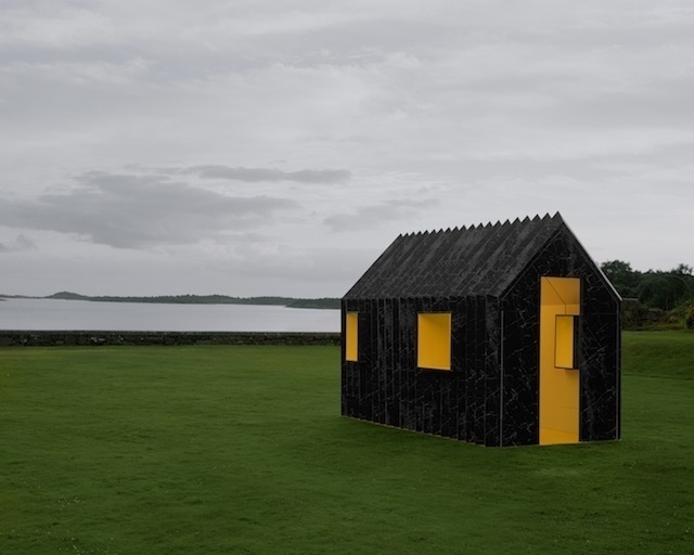 zChameleon Cabin by Mattias Lind #cabin