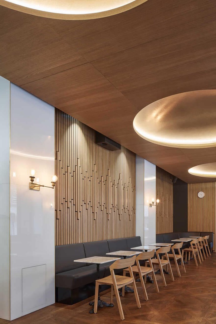 Radiocafé Vinohradská 12 by CMC Architects