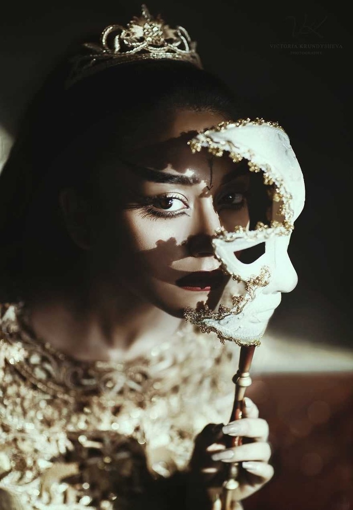 Unfreedom: Fine Art Portrait Photography by Victoria Krundysheva