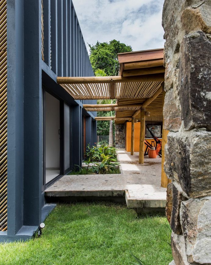 Bamboo House in Rural Brazil by Vilela Florez