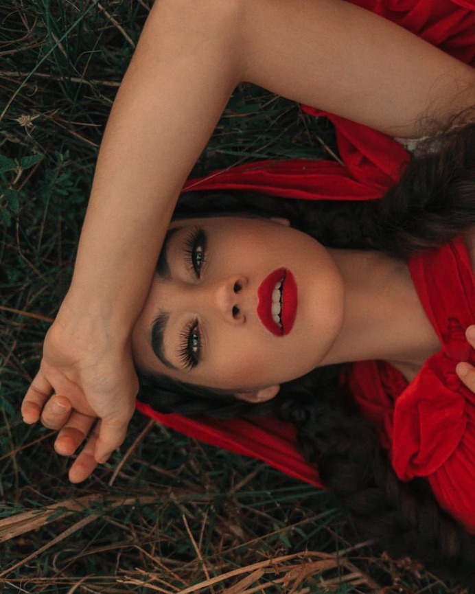 Colorful and Vibrant Lifestyle Portraits by Sandy Windham