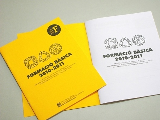 Maria VillarÃ³ - Disseny GrÃ fic #catalunya #yellow #mosaic