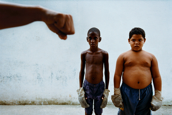 003_1220.jpg (805×540) #fight #school #portrait #boys