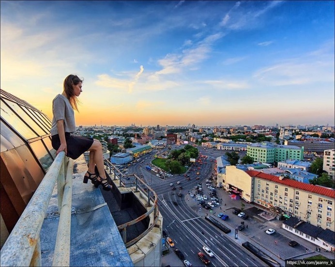 Meet Angela Nikolau, The Russian Girl Who Takes the World's Riskiest Photos