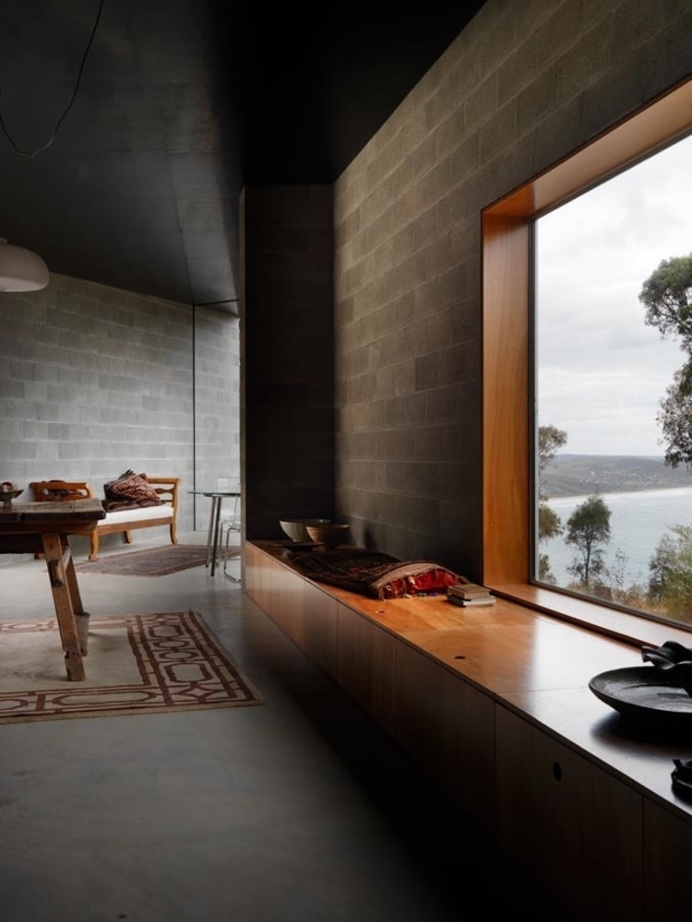 House at Big Hill by Kerstin Thompson Architects