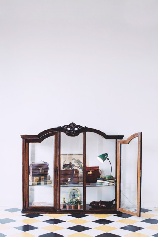 Freunde von Freunden Carolina Iriarte cabinet #interior #design #decor #deco #decoration