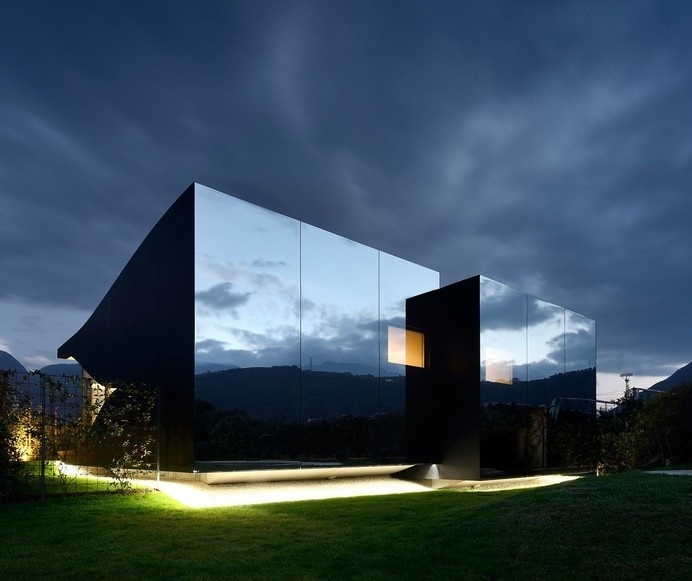 001 - Peter Pichler Architecture - Mirror Houses #architecture