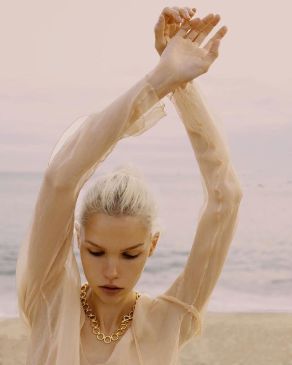Kate Lapochkina by Denis Boulze