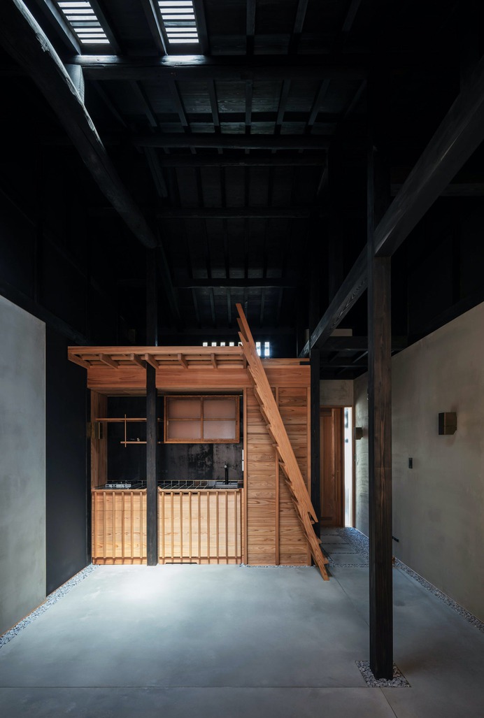 Terrace House near Demachiyanagi by Atelier Luke