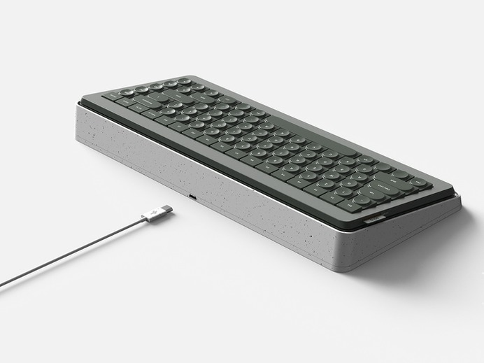 Keyboard for Creative's Desk - Slide