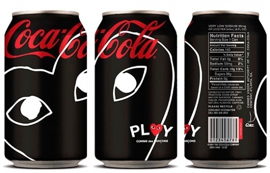 Léa et Irina » COCA-COLA X PLAY COMME DES GARÇONS #packaging #drink #branding