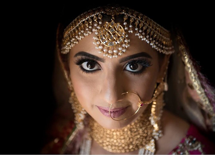 20+ Real Brides Prove That Nude Lipstick Is The Most Special Lip Colour!