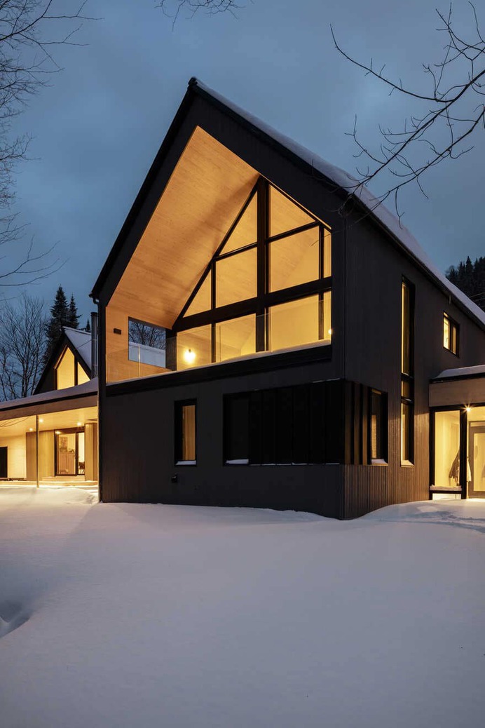 Conversion of a Former Ski Chalet into a Residence