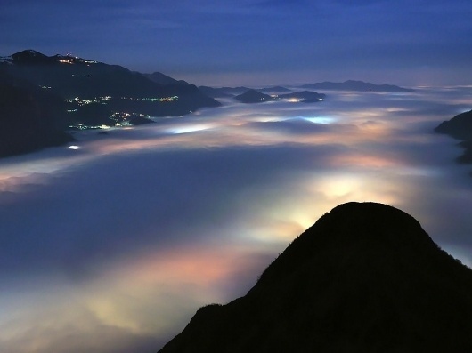 Lago di Olginate Photo – Italy Picture – National Geographic Photo of the Day #weather #fog #lights #di #glow #olginate #lago #italy